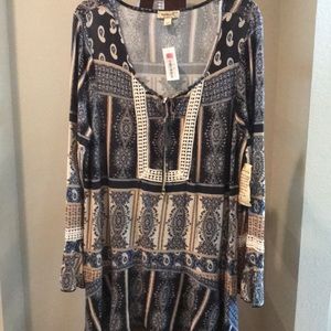 NWT Light flows blouse